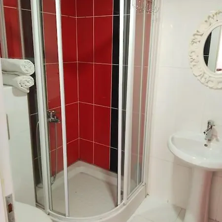 Denize Yakin Genis Villa Antalya